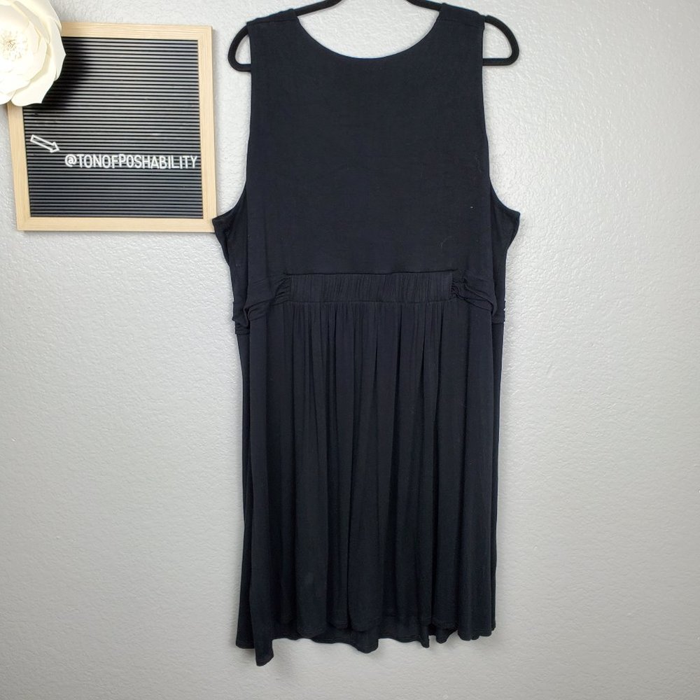 ELLE BLACK DRESS - Picture 5 of 5